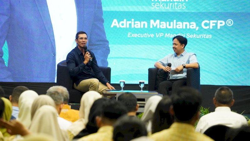 Financial Wellness Day KALLA menghadirkan Arief Machfoed selaku Direktur Pengawasan Perilaku PUJK, Edukasi, Perlindungan Konsumen dan Layanan Manajemen Strategis Otoritas Jasa Keuangan (OJK); Adrian Maulana selaku Executive Vice President Mandiri Sekuritas dan Syahrial selaku Gold Investment Team Leader Bank Syariah Indonesia (BSI). Acara ini dibuka oleh CEO KALLA, Solihin Jusuf Kalla di Saoraja Ballroom, Kamis (7/11/2024).