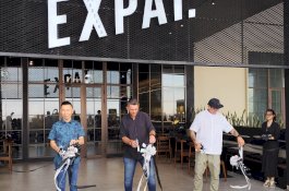 Grand Opening Expat Roasters ,Tawarkan Kopi Premium sambil Nikmati Sunset