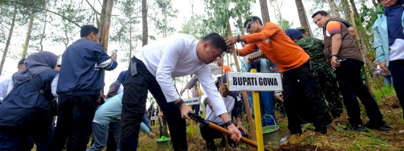 Jelang HJG ke-704, Pemkab Gowa Tanam Pohon di Lahan Kritis