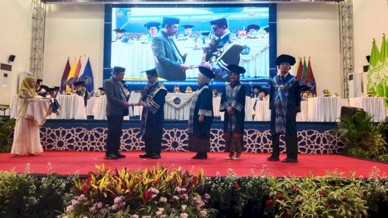 Pengukuhan dua Guru besar Unismuh Makassar