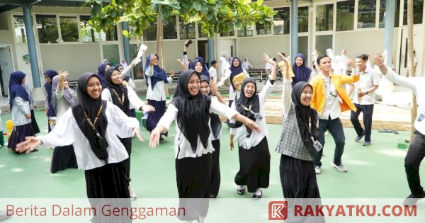 SD Islam Athirah Racing Centre Gelar Teacher Awards pada Peringatan Hari Guru