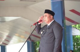 Hari Pertama Kantor Usai Cuti, Bupati Maros Pimpin Peringatan Hari Guru Nasional