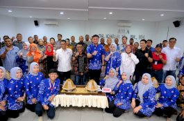 PMI Sulsel beri Apresiasi kepada 42 Pendonor dan Penyerahan Mobil Operasional UDD PMI