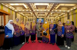 Bunda PAUD Sulsel Ninuk Zudan Buka Pelatihan dan Bimtek Pendidikan Keluarga di Sekolah