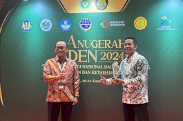 Penjabat Gubernur Prof Zudan Terima Penghargaan DEN 2024