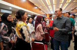 Penjabat Gubernur Prof Zudan Bawakan Kuliah Umum di UMB Palopo