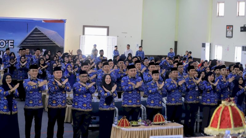 Penjabat Gubernur Sulsel Kukuhkan PAW Pengurus Korpri Wajo