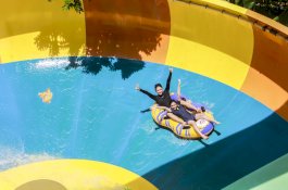Liburan Seru Akhir Tahun dengan Promo Year End Special di Bugis Waterpark Adventure