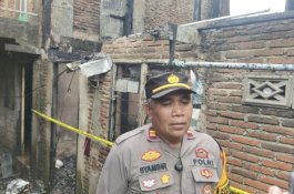 Lupa Matikan Kompor, Rumah Nenek 74 Tahun di Pangkep Ludes Terbakar