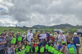 Selama Kepemimpinan Prof Zudan, 6,5 Juta Bibit Kopi, Kakao, Kelapa, Durian, Sukun dan Alpukat Ditanam di Sulsel