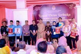 Bupati Barru Hadiri Pengambilan Nomor Urut Calon Bupati-Wakil Bupati