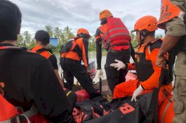 Pria Lanjut Usia Ditemukan Meninggal, Diduga Jatuh Dari Sampan Saat Menyeberang Sungai Walanae