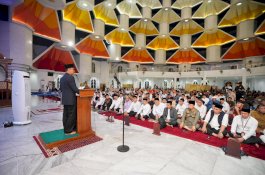 Penjabat Gubernur Sulsel Prof Zudan Ajak Masyarakat Perkuat Ukhuwah dan Tingkatkan Rasa Syukur