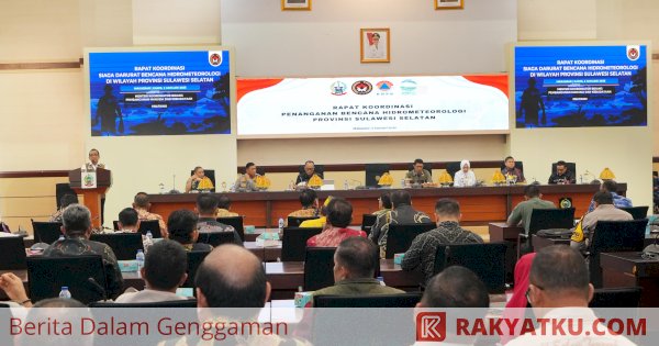 Menko PMK Pratikno Serahkan Bantuan Rp14,4 Miliar untuk Penanganan Bencana di Sulsel