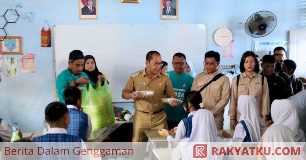 Wali Kota Makassar Tinjau Kick Off Program Makan Bergizi Gratis