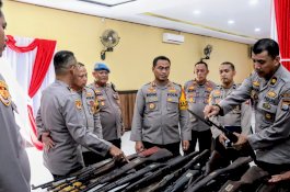 Senpi dan Amunisi Personil Polres Wajo Diperiksa 