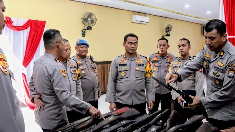 Senpi dan Amunisi Personil Polres Wajo Diperiksa 