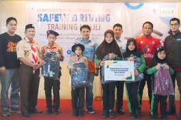 Dukung Keselamatan Berkendara, Kalla Translog dan PT CLM Hadirkan Kolaborasi Untuk Masyarakat Malili