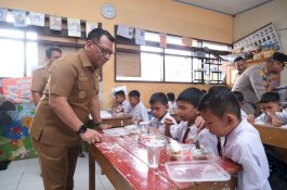 Gowa Mulai Program Makan Bergizi Gratis di 17 Sekolah
