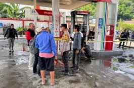 Mobil Ludes Terbakar di SPBU Jalan Sawergading Kabupaten Wajo