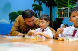 Program Makan Bergizi Gratis di Gowa Berjalan Lancar