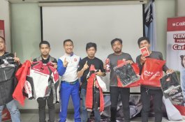 110 Peserta dari Komunitas PCX Makassar Ikuti Sharing dan Edukasi Honda RoadSync & Keselamatan Berkendara