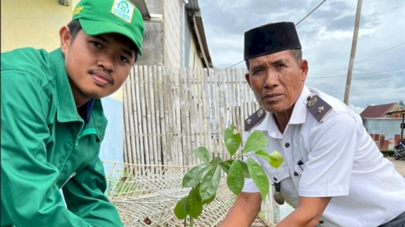 Mahasiswa KKN UIN Alauddin Makassar Sukses Gelar Aksi Hijau di Desa Bonto Bahari