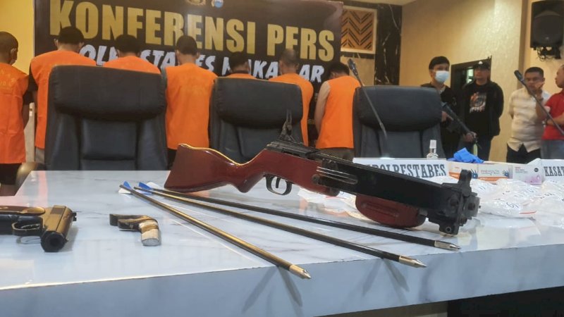 Polisi Tangkap 15 Pelaku Kejahatan Narkoba Jaringan Internasional di Makassar