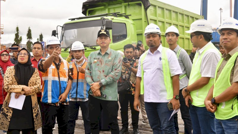 Pastikan Ketersediaan Pupuk di Sulsel, Prof Fadjry Pangkas Penghambat Arus Distribusi