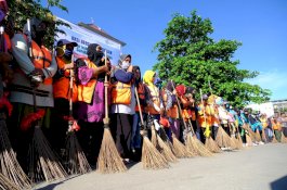 Peringati HPSN 2025, Pemkab Gowa Gelar Aksi Bersih di Pasar Minasa Maupa