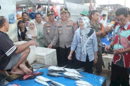Pasar Mini Sengkang dan Gudang Bulog Dipantau Kapolres Wajo dan Forkopimda Jelang Ramadhan