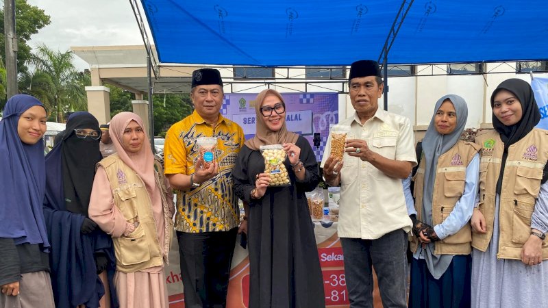 Bupati Barru Resmi Buka Pasar Ramadhan, 75 Tenant UMKM Siap Layani Masyarakat