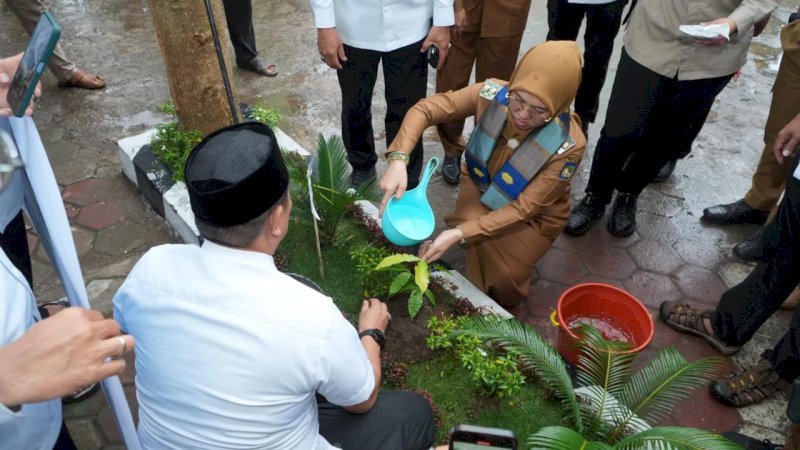 Bupati Gowa Apresiasi Penanaman Sejuta Pohon Matoa oleh Kemenag