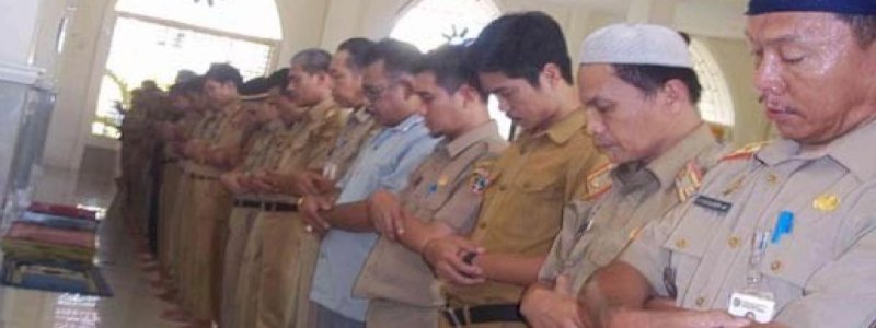 Bupati Enrekang Yusuf Ritangnga Imbau ASN Salat Berjamaah di Masjid