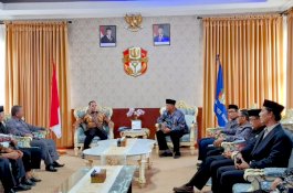Kepala Kantor Kemenag Wajo Jalin Sinergi dengan Bupati untuk Perkuat Program Keagamaan