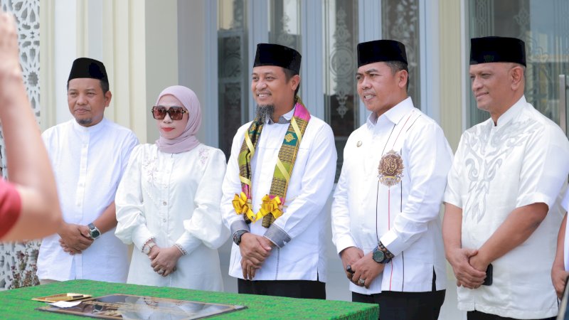 Bupati dan Wakil Bupati Wajo Dampingi Gubernur Sulsel Resmikan Masjid An-Nur Sulaiman