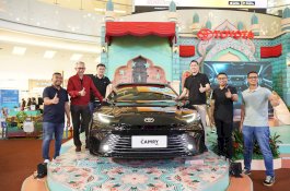 New Camry Hybrid Resmi Mengaspal di Makassar. Hadir dengan Tampilan Elegant dan Sporty, Solusi Mobilitas Bagi Masyarakat Sulawesi