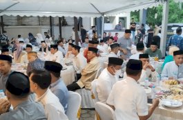 Ketua DPRD Wajo Gelar Buka Puasa Bersama