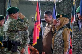 Bupati Gowa Dikukuhkan sebagai Warga Kehormatan Divif 3 Kostrad