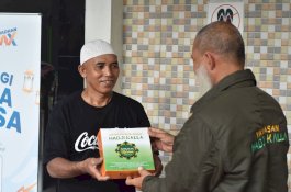 Bagikan 32.500 Paket Iftar Selama Ramadan, LAZ Hadji Kalla Fokus Menyasar Wilayah Kemiskinan Ekstrem di Kota Makassar