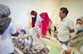 Pemkab Gowa Bawa Daeng Rannu dan Zaenab ke RSUD Syekh Yusuf