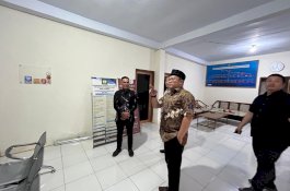 Tinjau Puskesmas dan Kantor Lurah Tamaona, Wabup Gowa Dorong Pelayanan Publik yang Maksimal