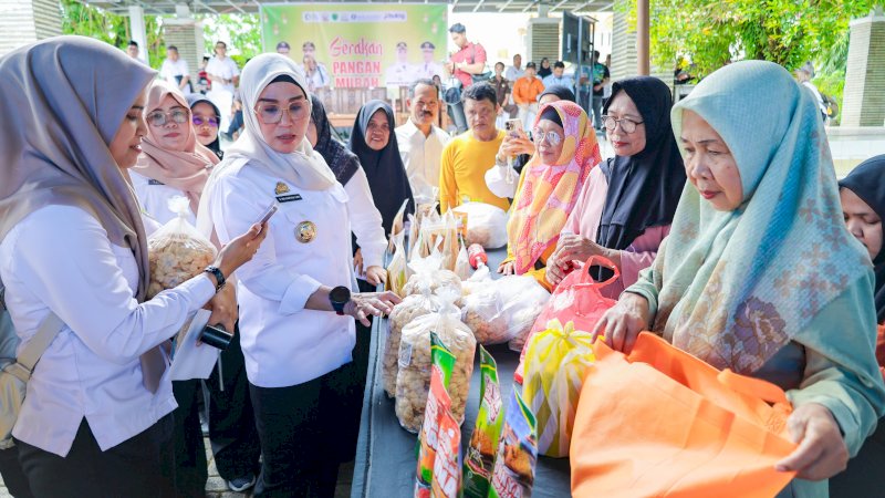Bupati Andi Ina Hadiri Gerakan Pangan Murah Serentak di Barru, Jaga Stabilisasi Harga Jelang Lebaran