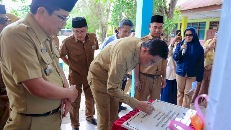 Bupati Barru Resmikan Gedung Baru SMPN 18 Barru