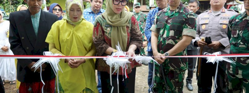 Danrem 141/Tp dan Bupati Barru Resmikan Renovasi RTLH dan Sumur Bor Program TMMD ke-123