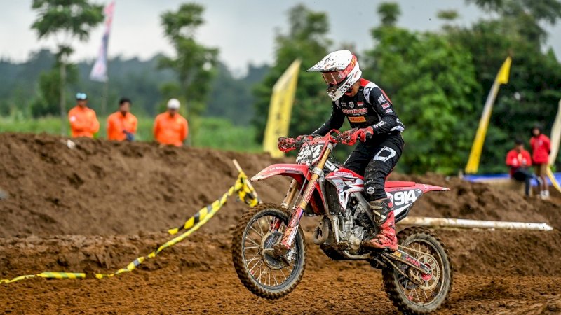 AHM motocross 