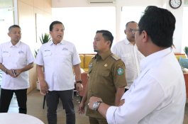 Tasming Hamid Jajaki Kerjasama Pengembangan Kawasan Baru dengan PT KIMA Makassar