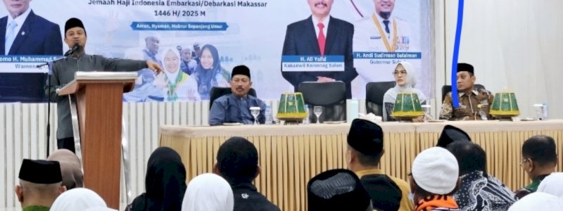 Gubernur Sulsel Lepas 393  Jemaah Haji Embarkasi Makassar Kloter Pertama