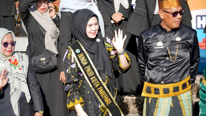 Lepas Pawai Budaya Anak, Bunda PAUD Parepare Tekankan Pentingnya Pendidikan Berbasis Budaya
