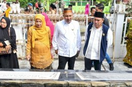 Jelang Puncak HUT Luwu Utara ke-26, Bupati Andi Rahim Ziarah ke Makam Tokoh Daerah